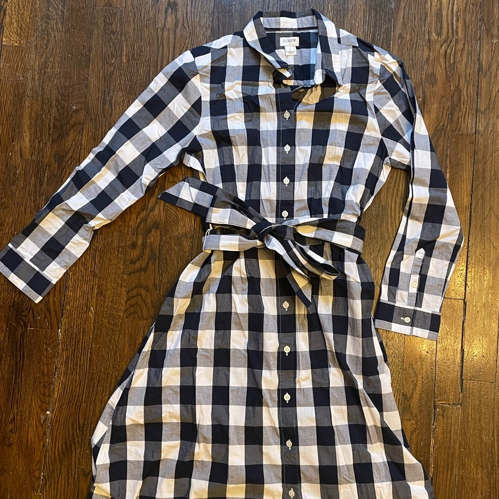 LIKE NEW JCREW BUTTON FRONT TIE FRONT DRESS